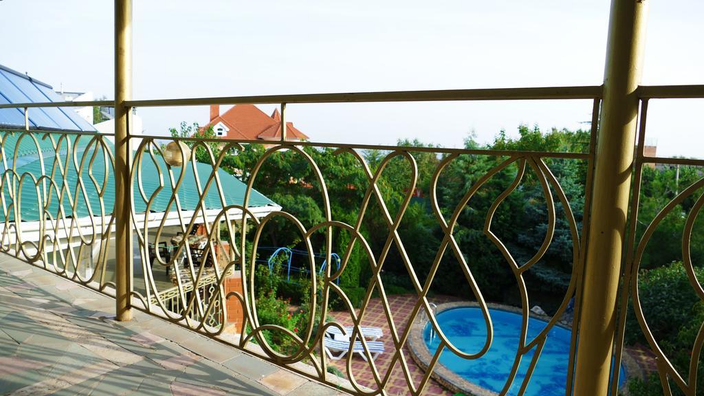 Hotel Nautilus Odesa Exterior foto